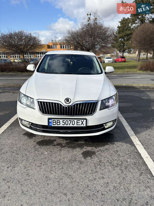 Ліфтбек Skoda Superb 2014 в Виноградові