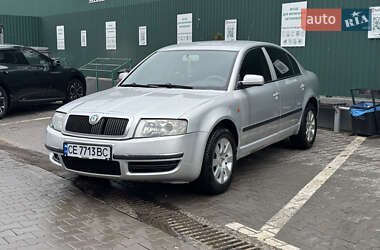 Лифтбек Skoda Superb 2002 в Черновцах