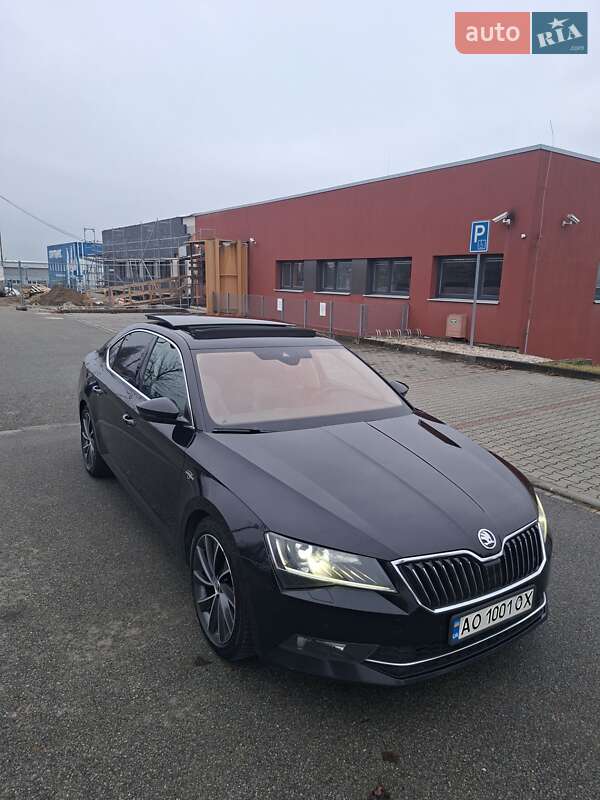Ліфтбек Skoda Superb 2017 в Ужгороді