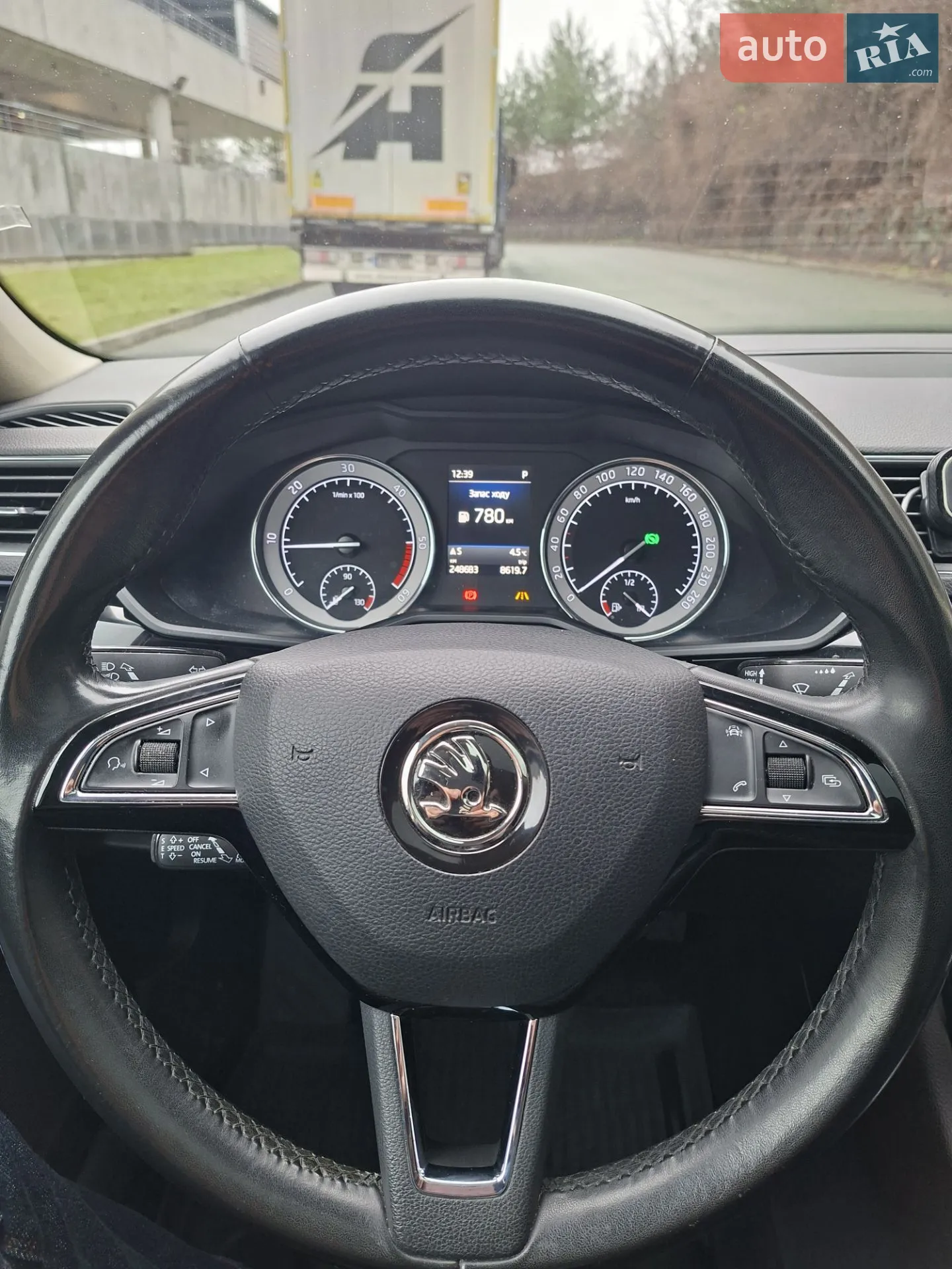 2017 Skoda Superb - мініатюра 44
