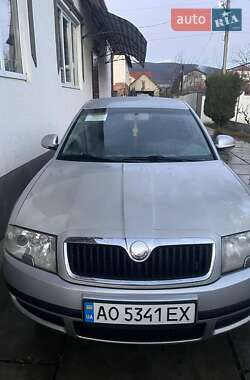 Лифтбек Skoda Superb 2006 в Виноградове