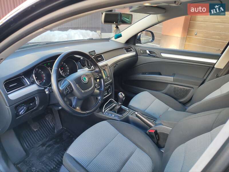 Універсал Skoda Superb 2012 в Івано-Франківську