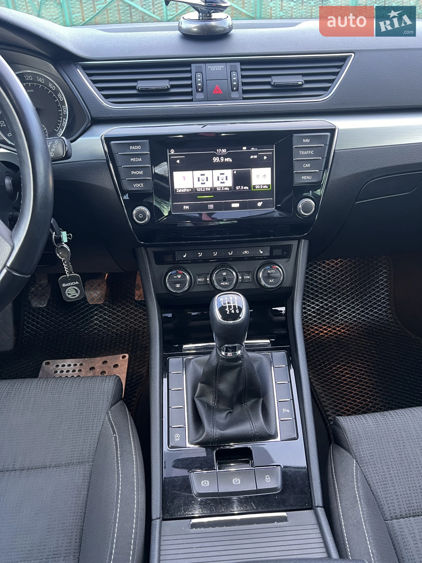 2015 Skoda Superb - мініатюра 4
