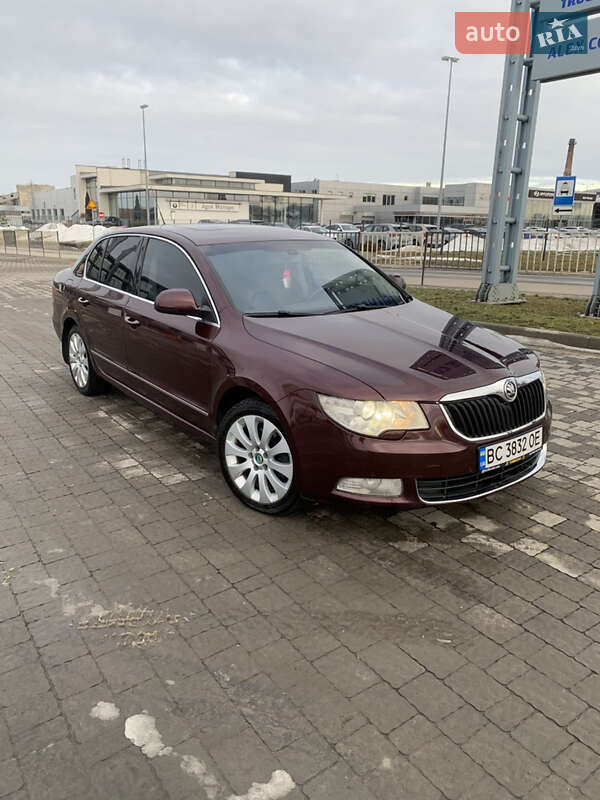 Лифтбек Skoda Superb 2008 в Львове