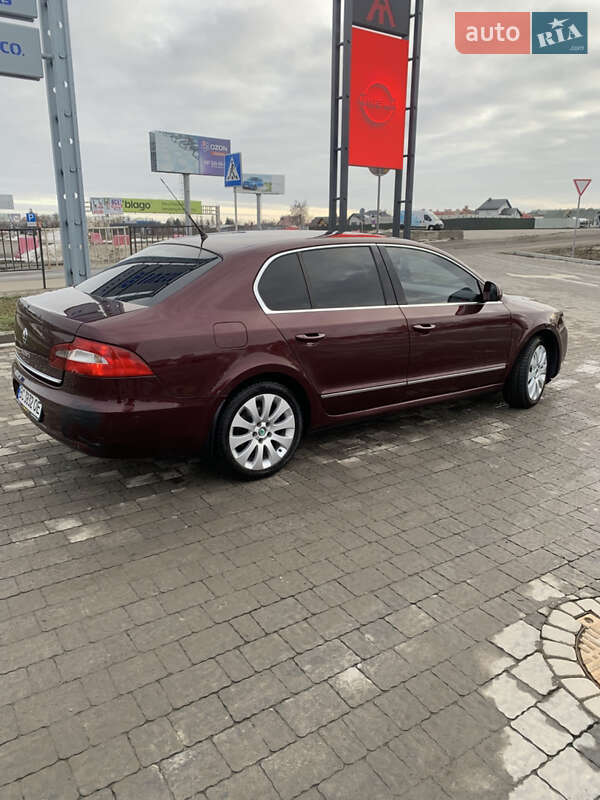 Лифтбек Skoda Superb 2008 в Львове