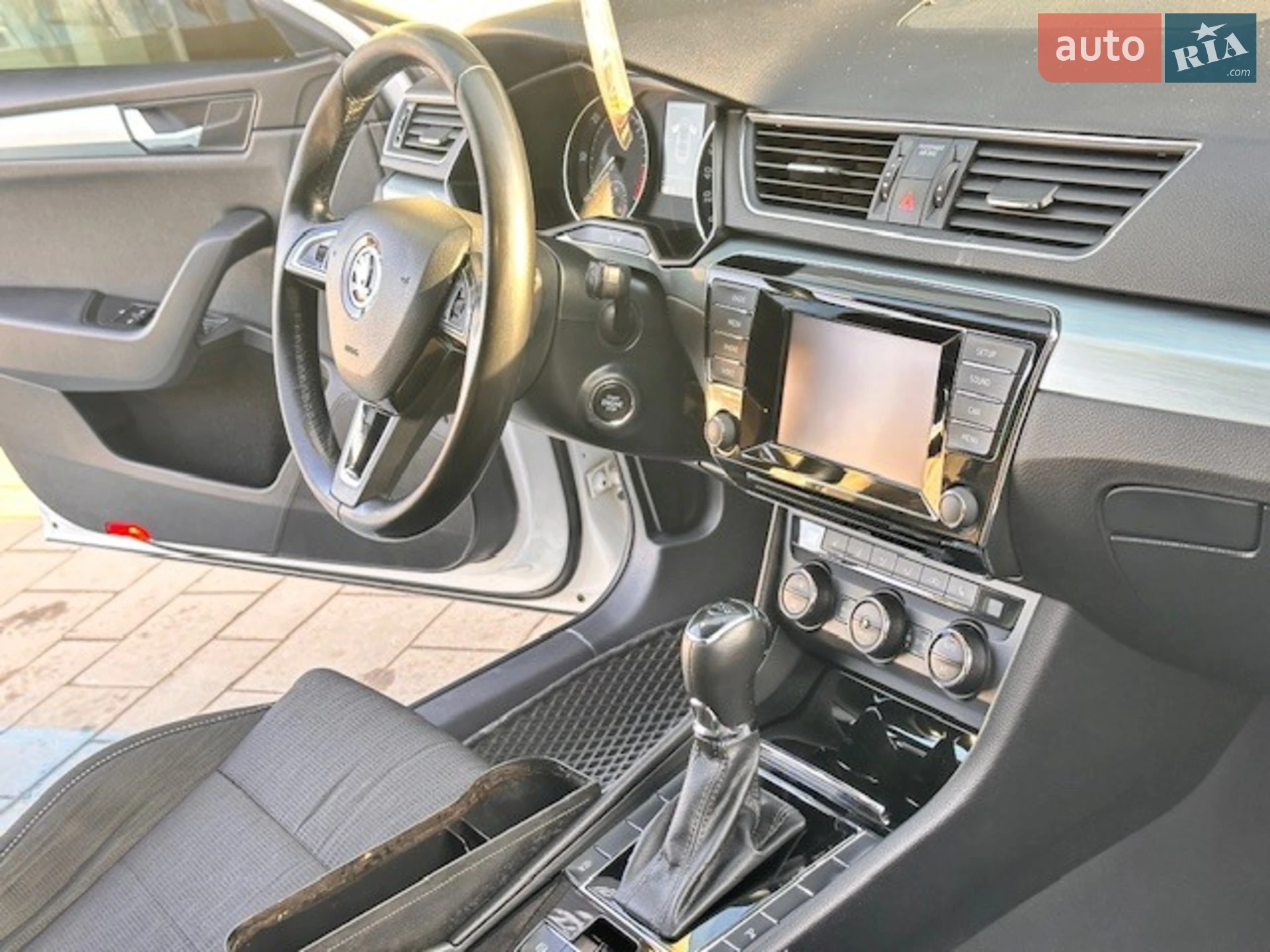 2016 Skoda Superb - мініатюра 17
