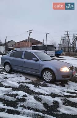 Лифтбек Skoda Superb 2005 в Новоархангельске