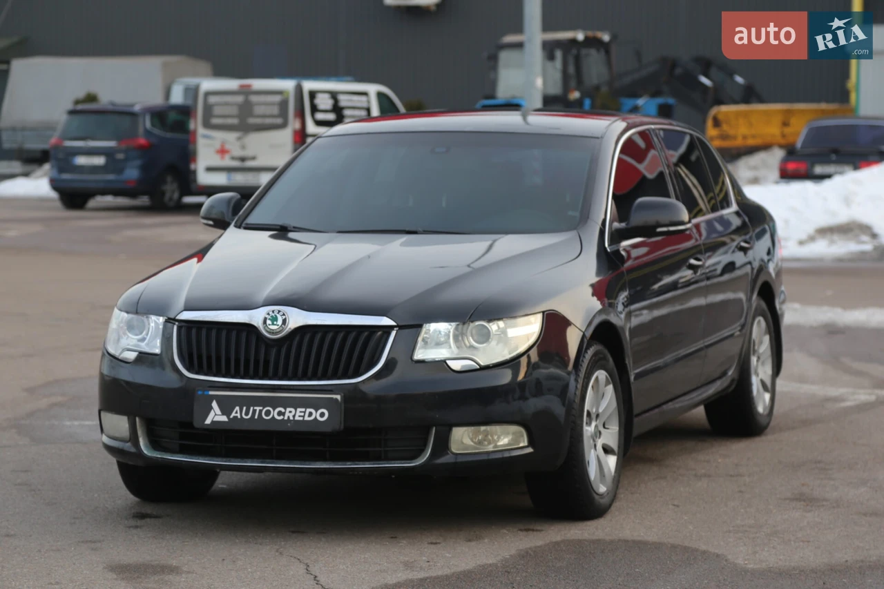 2010 Skoda Superb - мініатюра 138