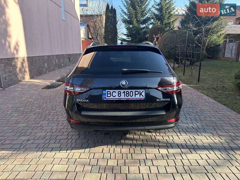 Универсал Skoda Superb 2016 в Самборе