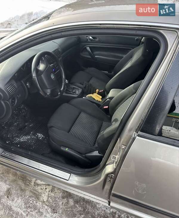 Универсал Skoda Superb 2008 в Косове