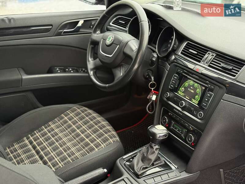 Універсал Skoda Superb 2012 в Шептицькому