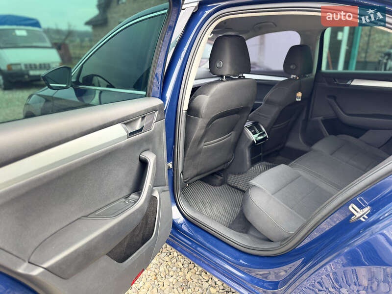 Лифтбек Skoda Superb 2015 в Нижней Апше