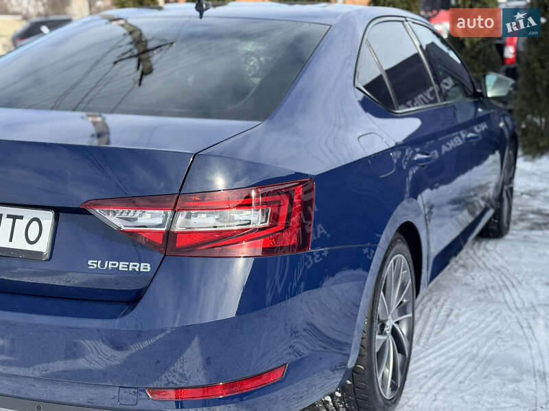 Ліфтбек Skoda Superb 2017 в Львові