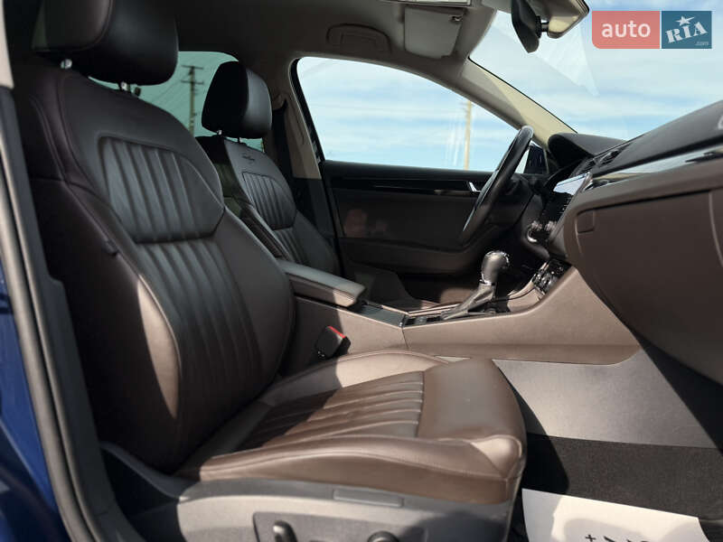 Ліфтбек Skoda Superb 2017 в Львові