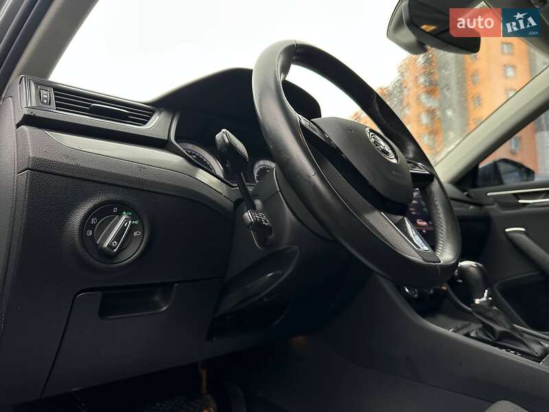 Универсал Skoda Superb 2020 в Виннице