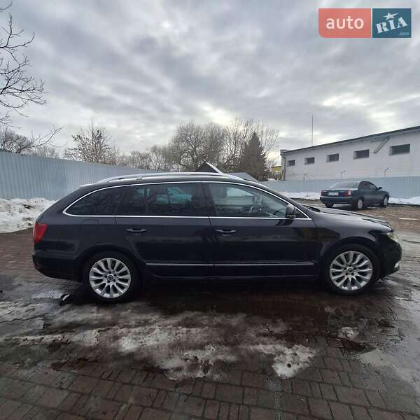 Универсал Skoda Superb 2012 в Ивано-Франковске