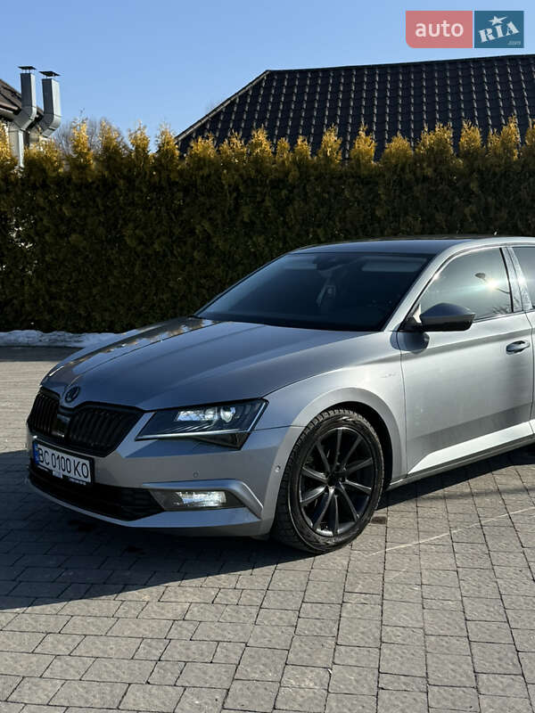 Ліфтбек Skoda Superb 2017 в Львові