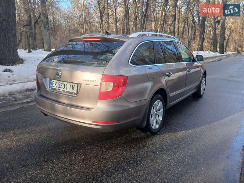 Универсал Skoda Superb 2010 в Киеве фото 4 Универсал Skoda Superb 2010 в Киеве