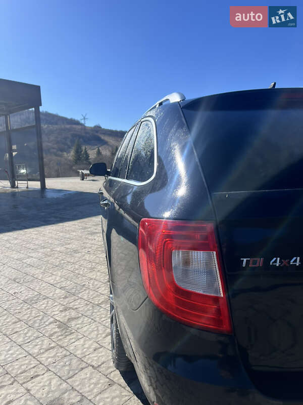 Універсал Skoda Superb 2011 в Сколе