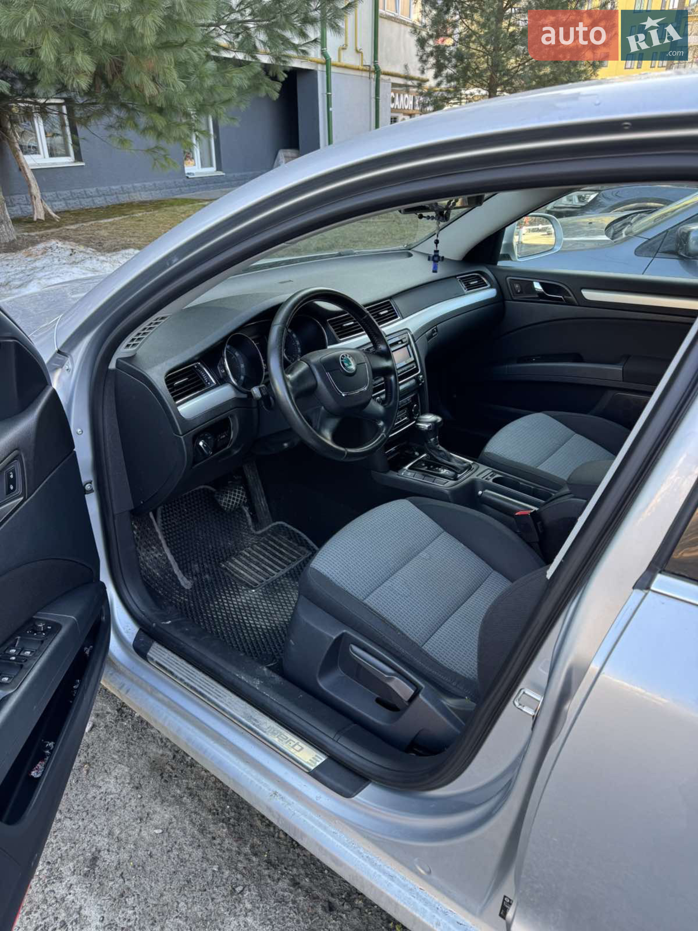 2012 Skoda Superb - мініатюра 7