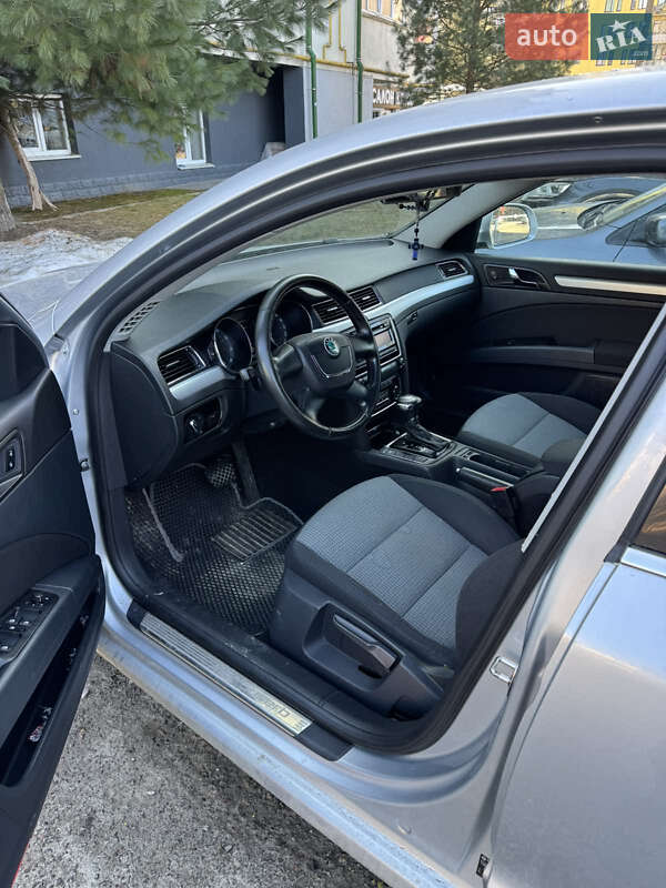 Ліфтбек Skoda Superb 2012 в Дрогобичі фото 7 Ліфтбек Skoda Superb 2012 в Дрогобичі