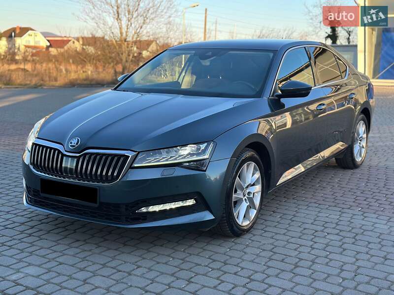 Лифтбек Skoda Superb 2019 в Ужгороде