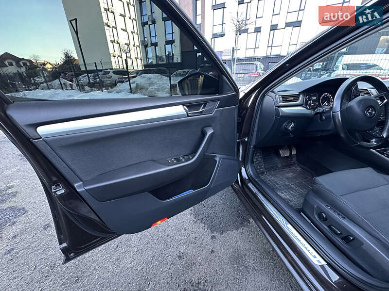 Лифтбек Skoda Superb 2016 в Ивано-Франковске