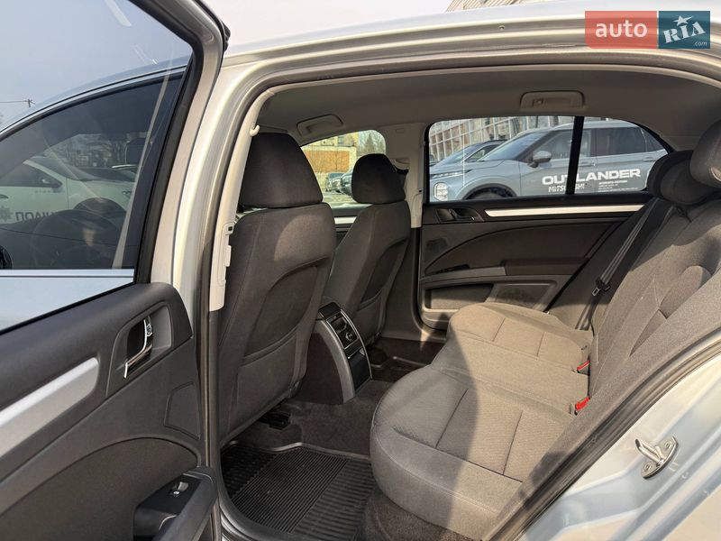 Лифтбек Skoda Superb 2013 в Полтаве