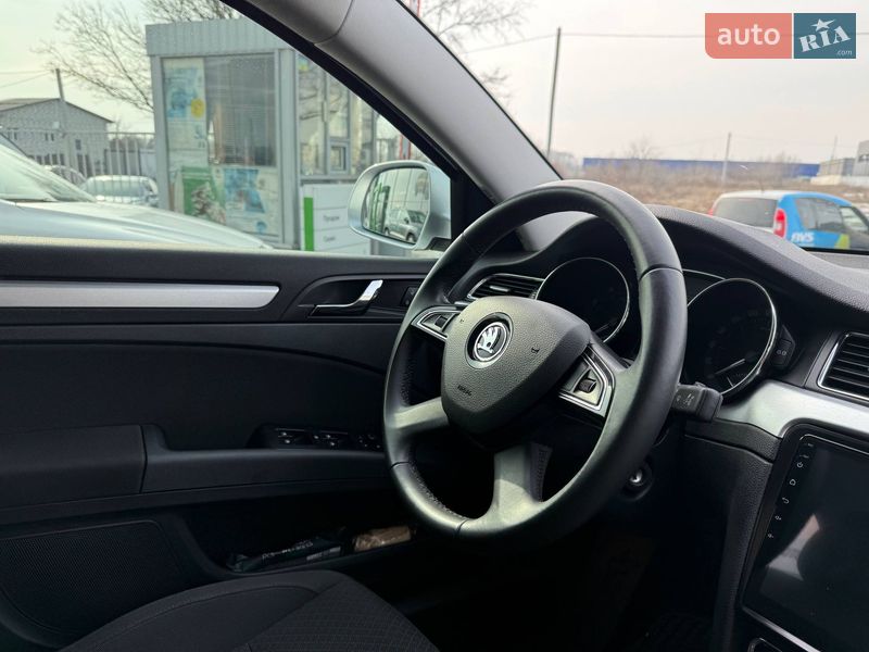 Лифтбек Skoda Superb 2013 в Полтаве