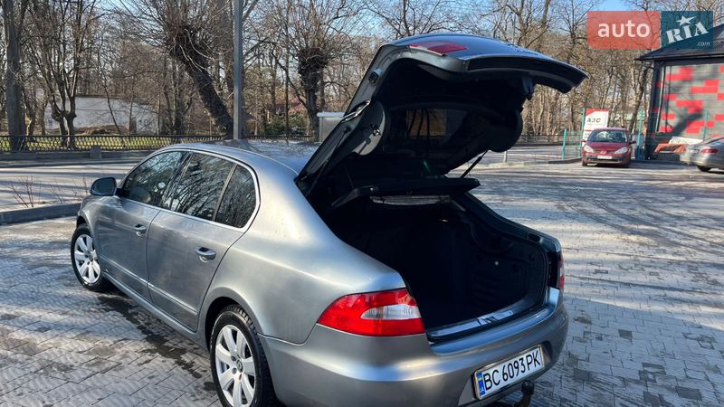 Лифтбек Skoda Superb 2008 в Самборе