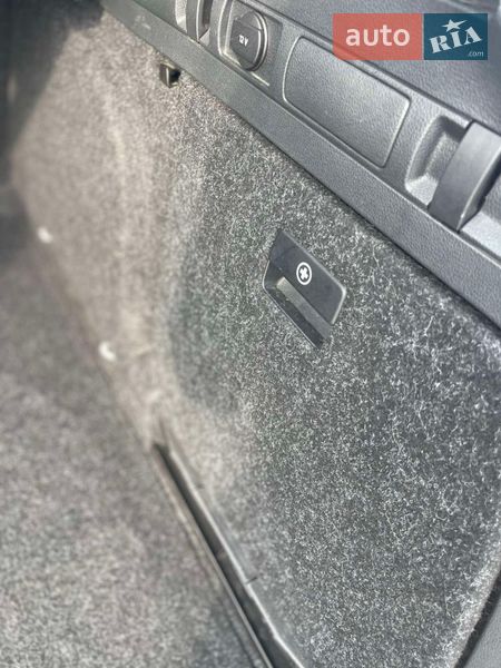 Універсал Skoda Superb 2016 в Ужгороді