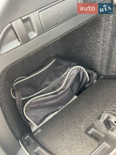 Універсал Skoda Superb 2016 в Ужгороді