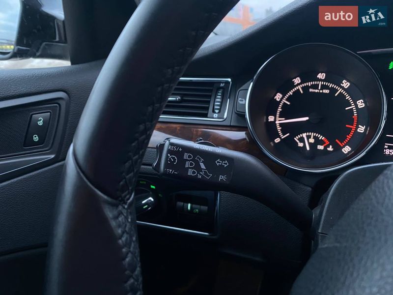 Лифтбек Skoda Superb 2013 в Киеве