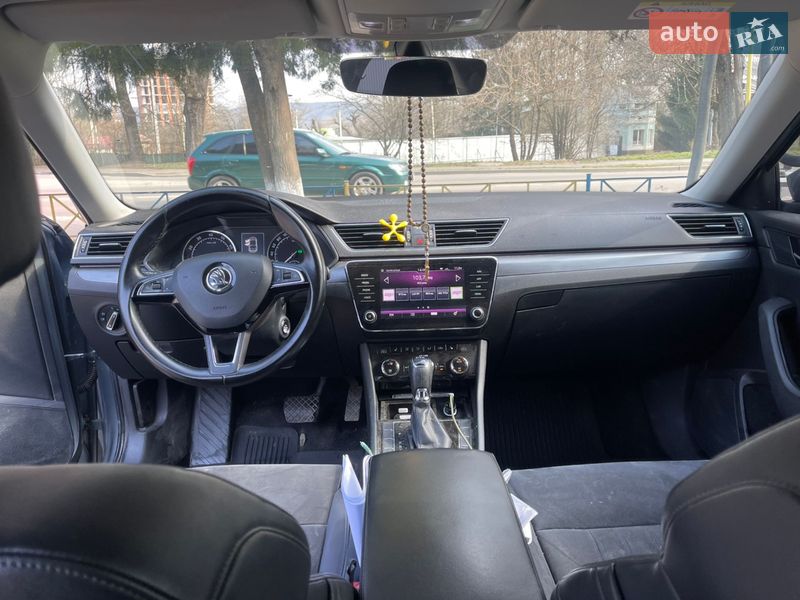 Лифтбек Skoda Superb 2017 в Ужгороде
