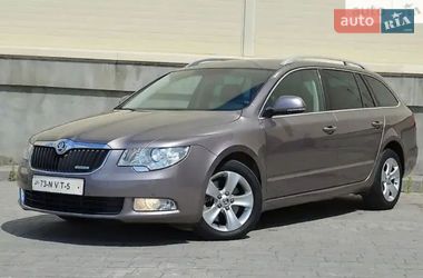 Универсал Skoda Superb 2010 в Берегово