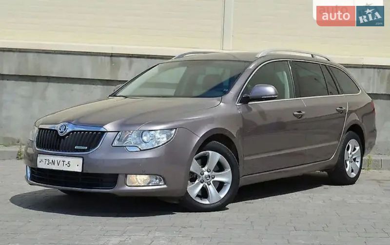 Універсал Skoda Superb 2010 в Береговому
