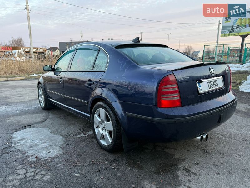 Лифтбек Skoda Superb 2003 в Киеве
