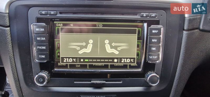 Універсал Skoda Superb 2011 в Дрогобичі