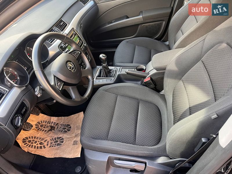 Универсал Skoda Superb 2015 в Луцке