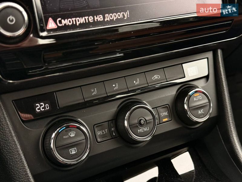 Лифтбек Skoda Superb 2015 в Кривом Роге