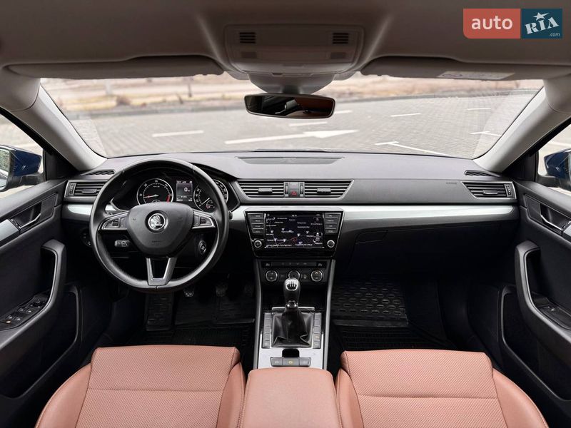 Лифтбек Skoda Superb 2015 в Кривом Роге