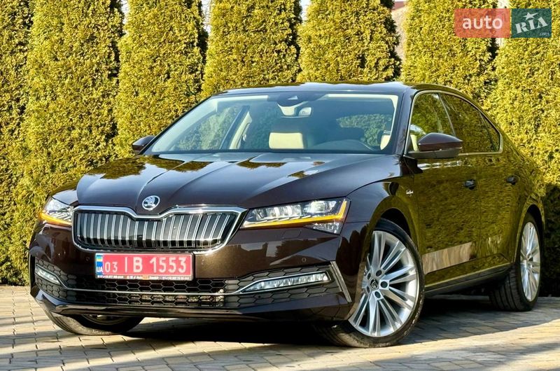 Ліфтбек Skoda Superb 2020 в Хусті