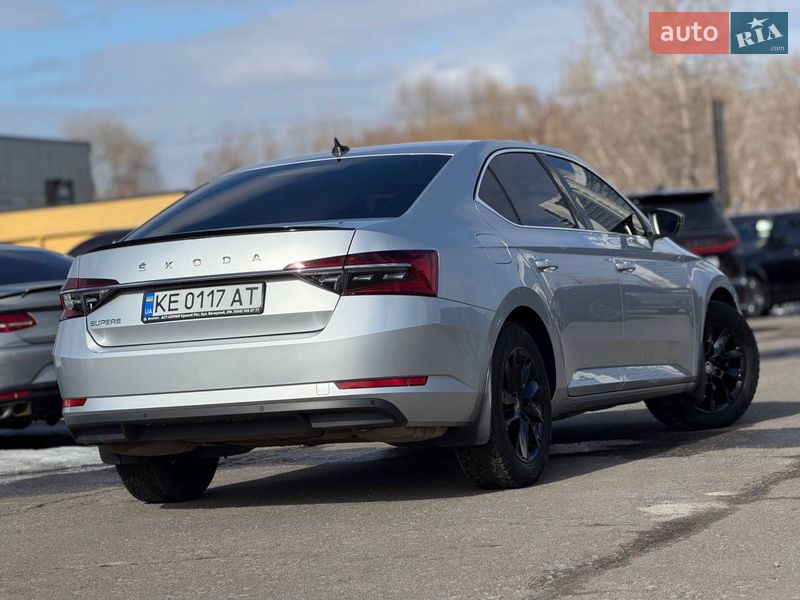 Лифтбек Skoda Superb 2022 в Киеве