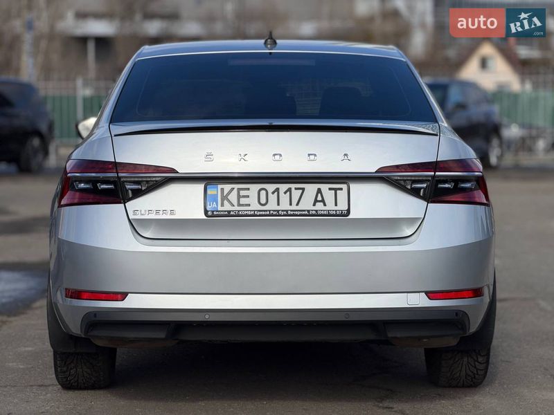 Лифтбек Skoda Superb 2022 в Киеве