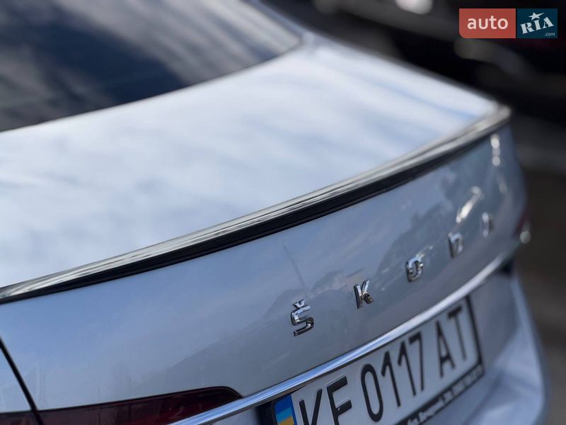 Лифтбек Skoda Superb 2022 в Киеве