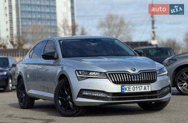 Лифтбек Skoda Superb 2022 в Киеве