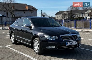 Лифтбек Skoda Superb 2012 в Луцке