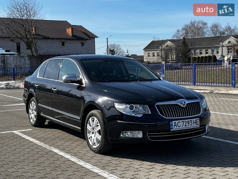 Лифтбек Skoda Superb 2012 в Луцке