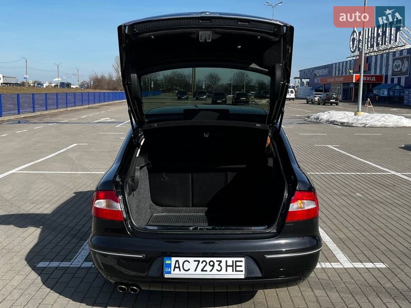 Лифтбек Skoda Superb 2012 в Луцке