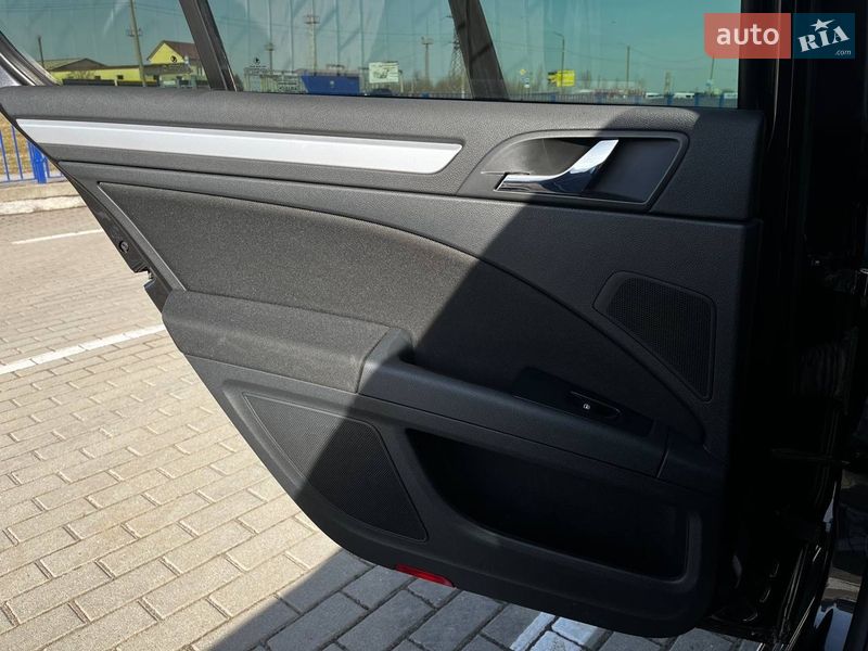 Лифтбек Skoda Superb 2012 в Луцке